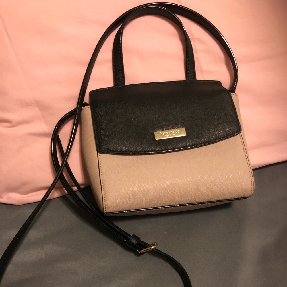 Cute Kate Spade mauve and navy crossbody